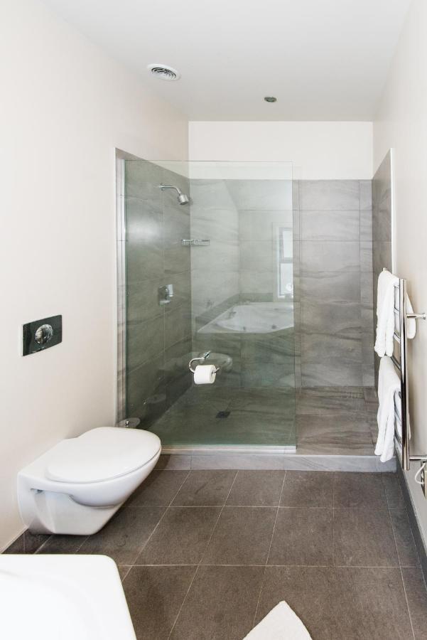 Lakeside Luxury With Spa Κουίνσταουν Εξωτερικό φωτογραφία
